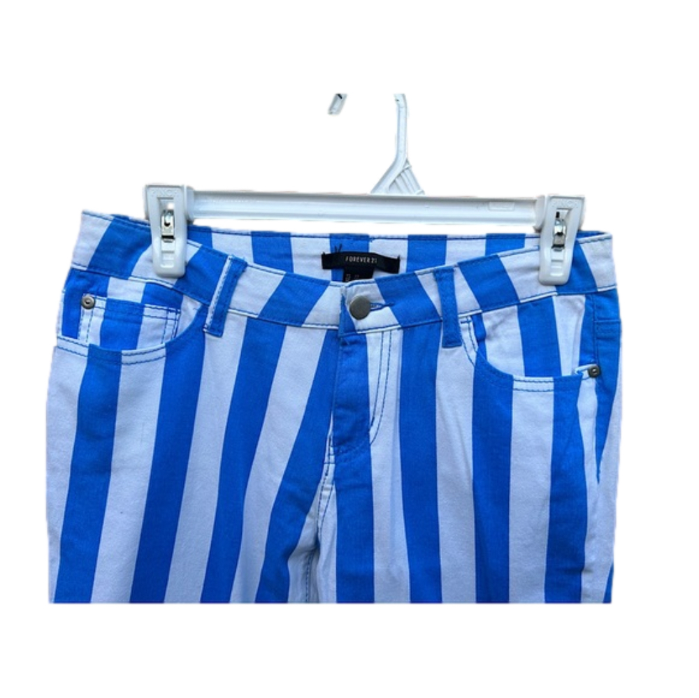 NWOT-Forever 21 blue & white striped jeans w/ankle zippers 💙🤍💙